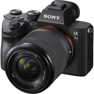 Sony A7III + Sony FE 28-70mm F/3.5-5.6 OSS - Garanzia Sony Italia 2+1 Anni