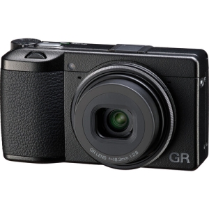 PENTAX RICOH GR III HDF 28mm F2.8 24MPx APS-C - Garanzia FOWA 4 Anni - "SCONTO CASSA RICOH"