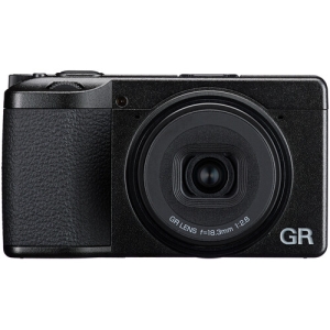 PENTAX RICOH GR IV 28mm F2.8 26MPx APS-C - Garanzia FOWA 4 Anni - "PRE ORDINE"