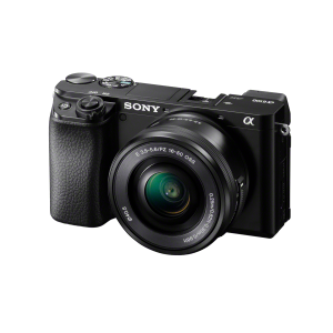 Sony A6100 + Sony E PZ 16-50mm F/3,5-5,6 OSS - Garanzia Sony Italia 2 Anni