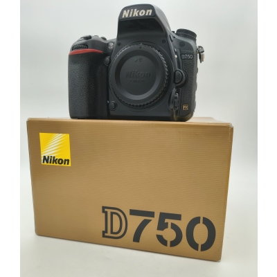 Nikon D750 Body (Scatti 30.983) USATO