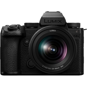Panasonic S5 IIX + 20-60mm F/3.5-5.6 - Garanzia Ufficiale FOWA - "SCONTO CASSA PANASONIC € 500,00"