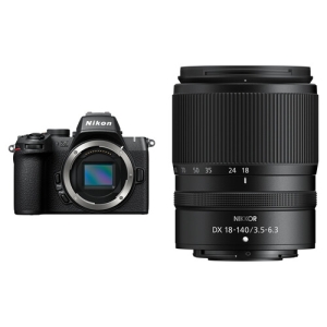 Nikon Z50 II + Z DX 18-140mm f/3.5-6.3 VR + LEXAR SDXC 128GB 1066X - GARANZIA NITAL 4 ANNI - "SCONTO CASSA NIKON € 100,00"