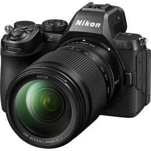 Nikon Z5 II + 24-200mm f/4-6.3 VR + LEXAR SDXC 128GB 1066X - GARANZIA NITAL 4 ANNI - "SCONTO CASSA NIKON € 150,00"