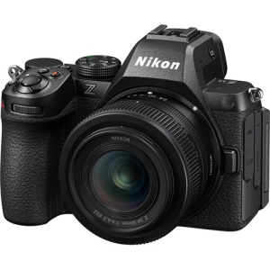 Nikon Z5 II + 24-50mm f/4-6.3 VR + LEXAR SDXC 128GB 1066X - GARANZIA NITAL 4 ANNI - "SCONTO CASSA NIKON € 100,00"