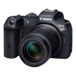 Canon EOS R7 + RF-S 18-150mm F3.5-6.3 IS STM - Garanzia Canon 2 Anni - "PROMO"