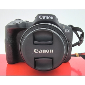 Canon EOS R50 + RF-S 18-45mm f/4.5-6.3 IS STM (Scatti 14.783) USATO