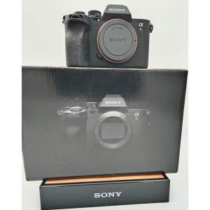 SONY A7R V Body (Scatti 10.100) USATO - "SCONTO ESTATE"